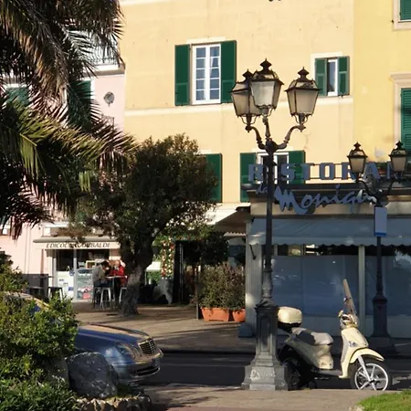 Acquamarina Апартаменты *