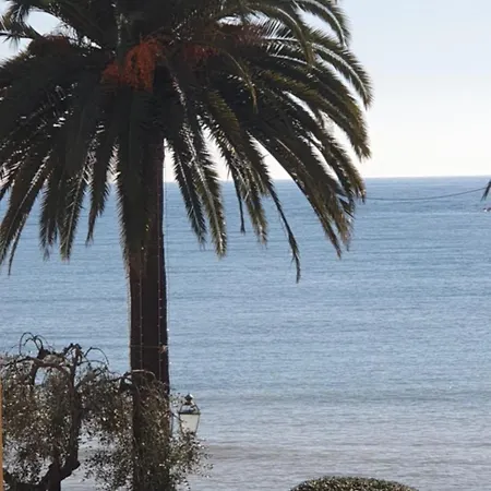 アパート Acquamarina